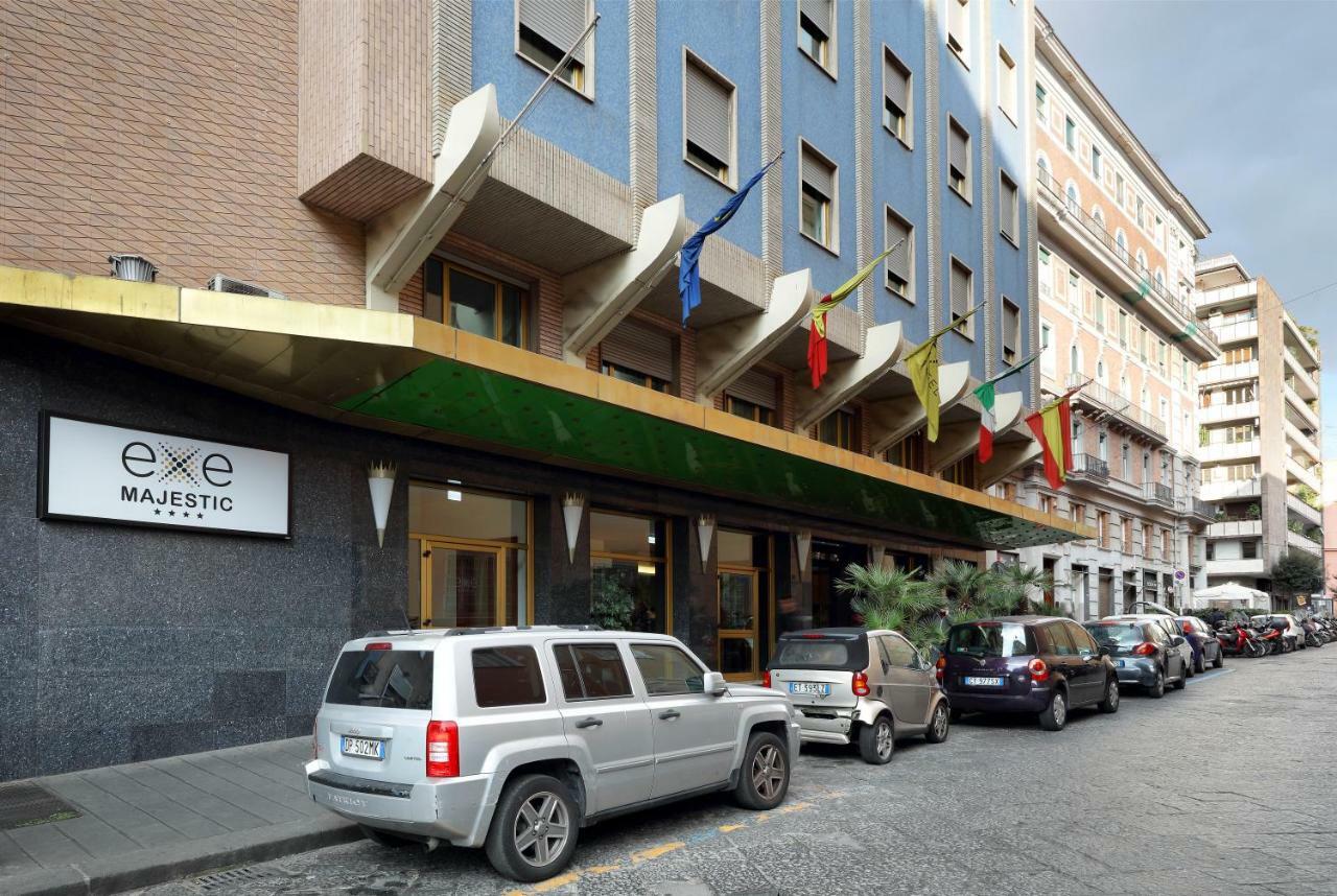 Hotel Exe Majestic Napoli Esterno foto